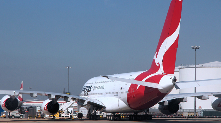 qantas interline staff travel